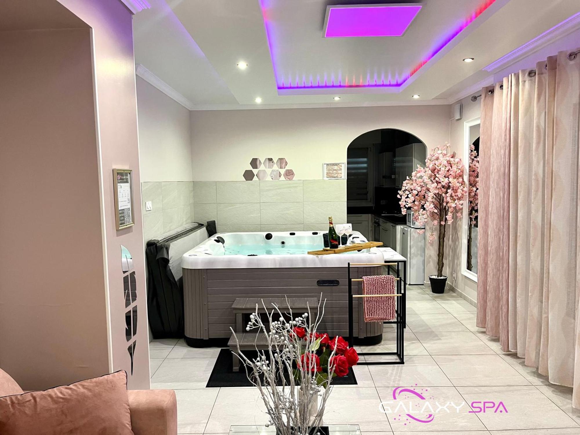 Galaxy Spa - Suite Venus Jacuzzi Et Sauna Privatif Champigneulles Eksteriør bilde