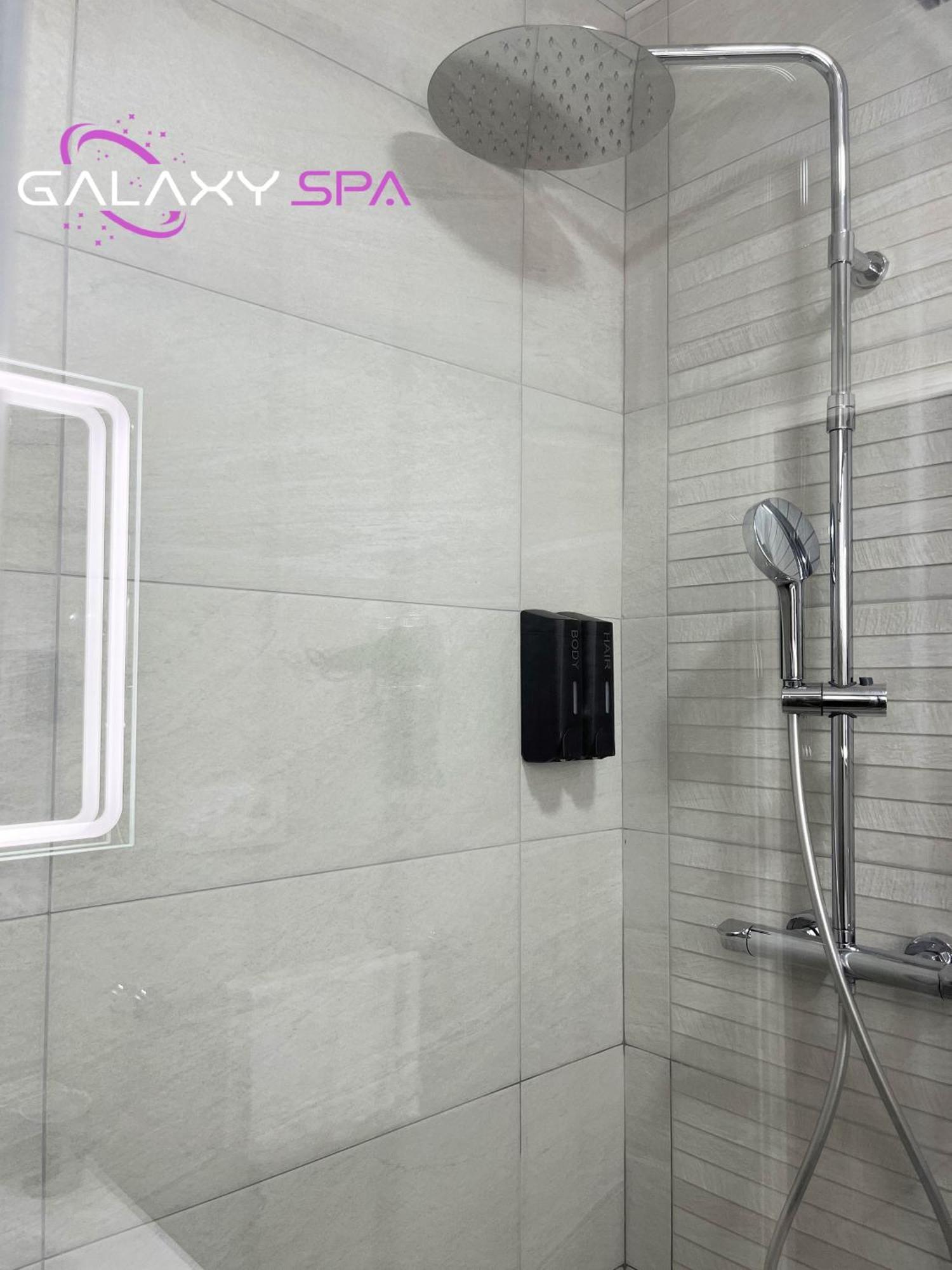 Galaxy Spa - Suite Venus Jacuzzi Et Sauna Privatif Champigneulles Eksteriør bilde