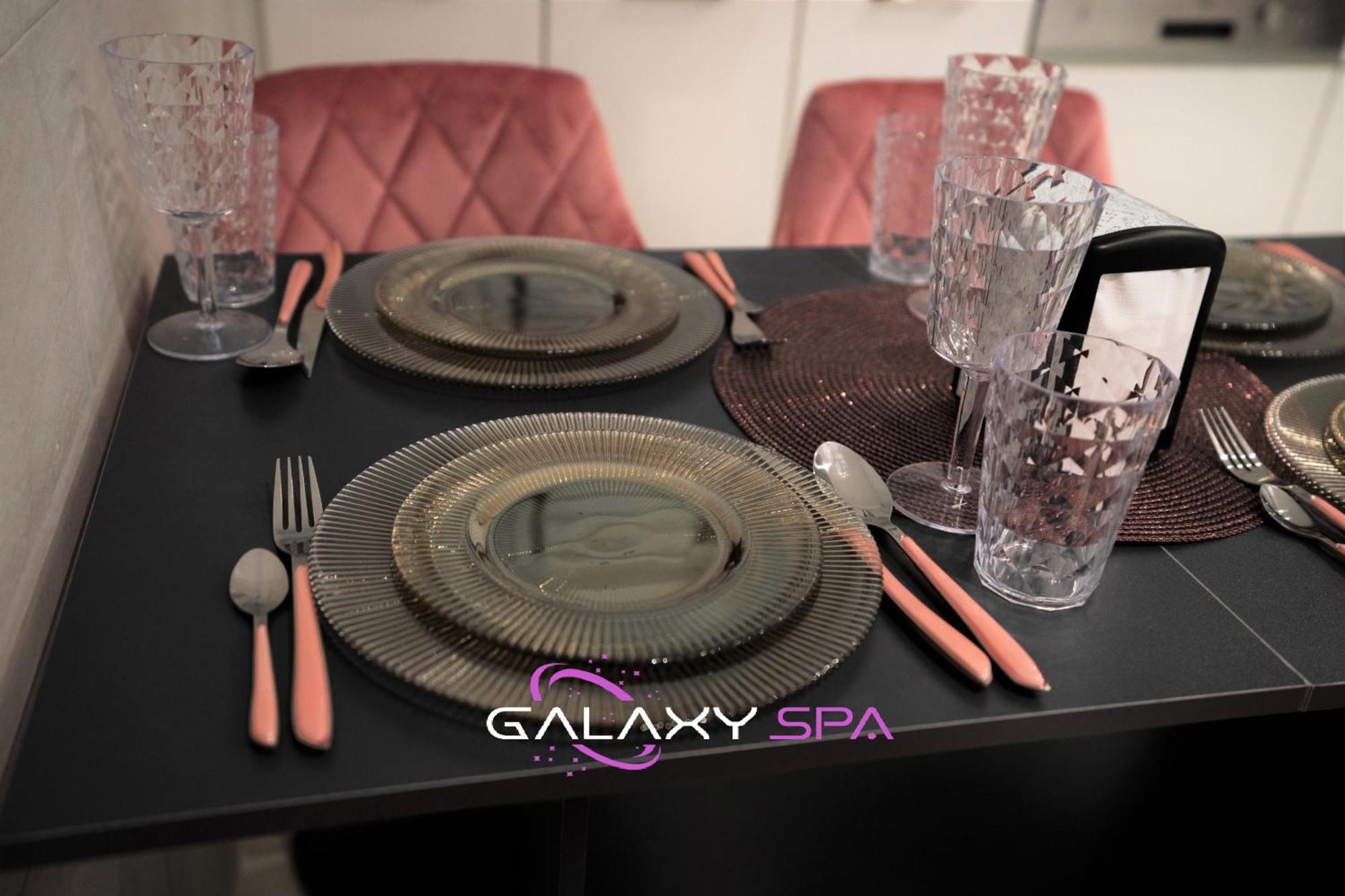 Galaxy Spa - Suite Venus Jacuzzi Et Sauna Privatif Champigneulles Eksteriør bilde