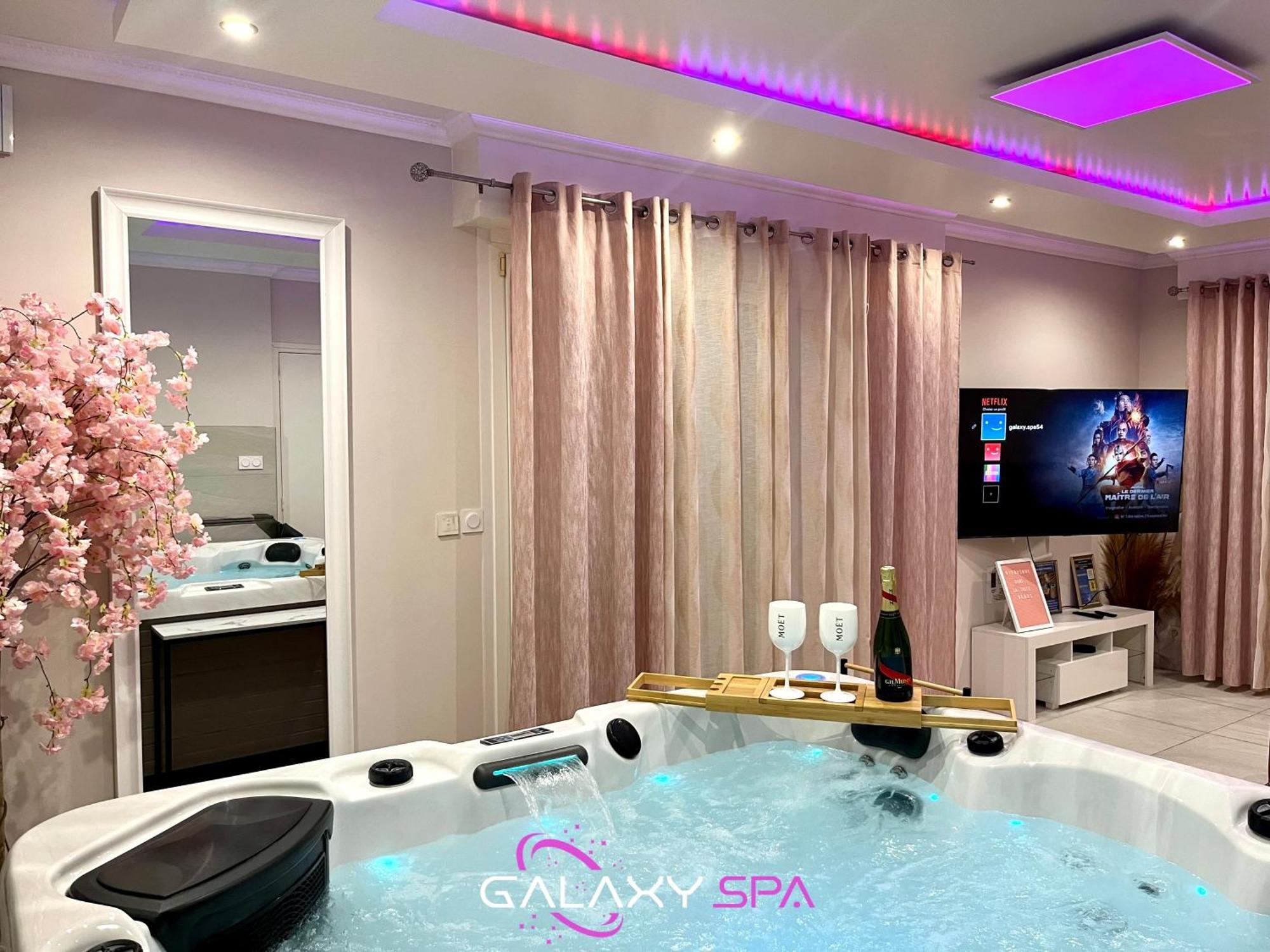 Galaxy Spa - Suite Venus Jacuzzi Et Sauna Privatif Champigneulles Eksteriør bilde