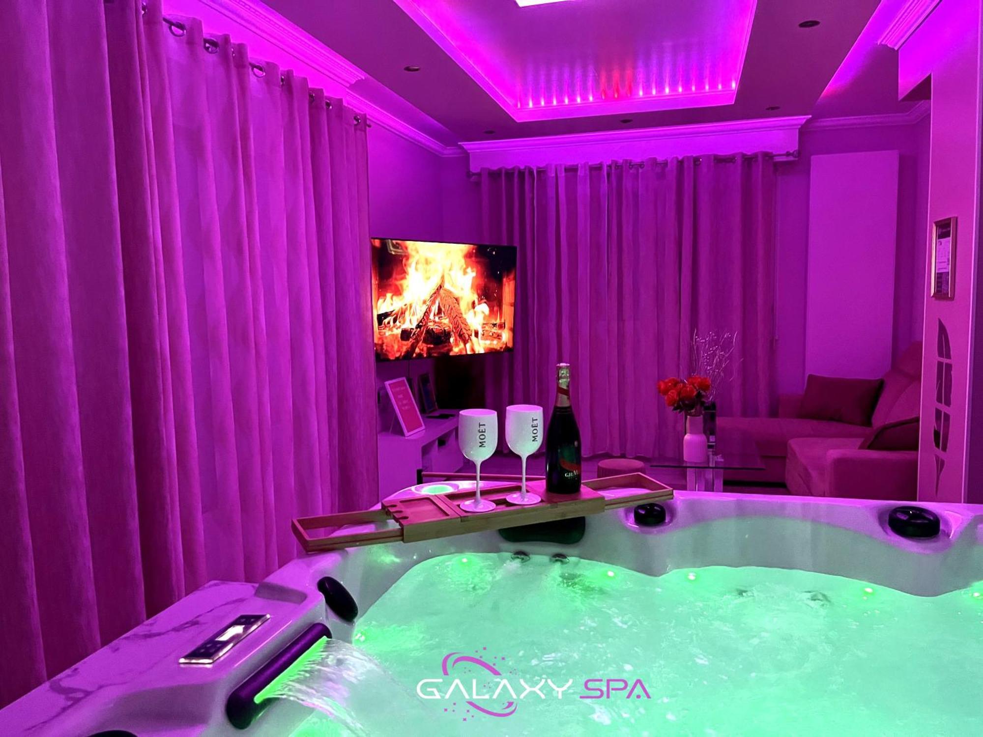 Galaxy Spa - Suite Venus Jacuzzi Et Sauna Privatif Champigneulles Eksteriør bilde